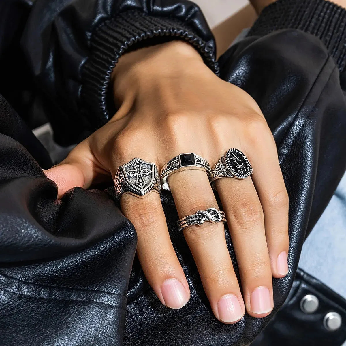 4Pcs Luxury Retro Rings