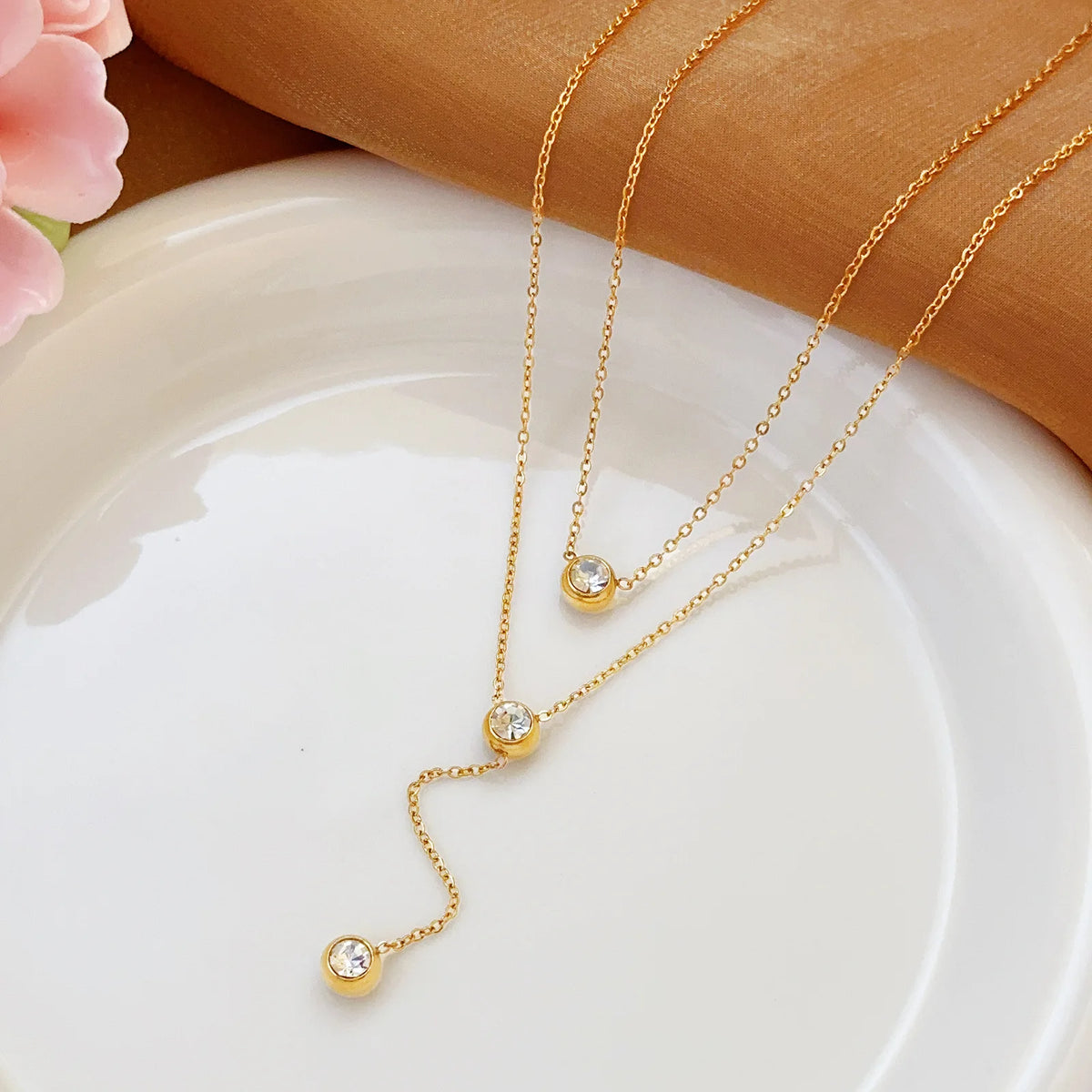 Bead Clavicle Necklace