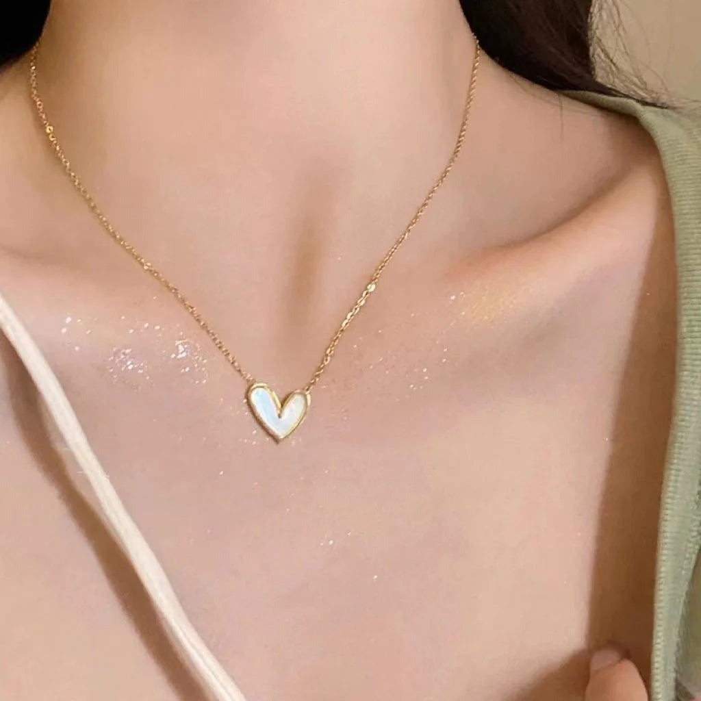 Exquisite Choker Pendant