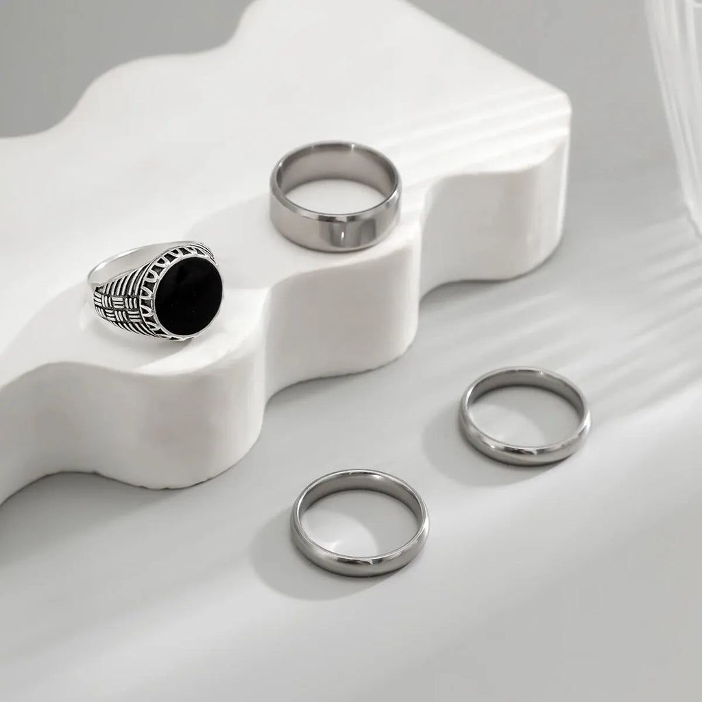 4Pcs Luxury Retro Rings