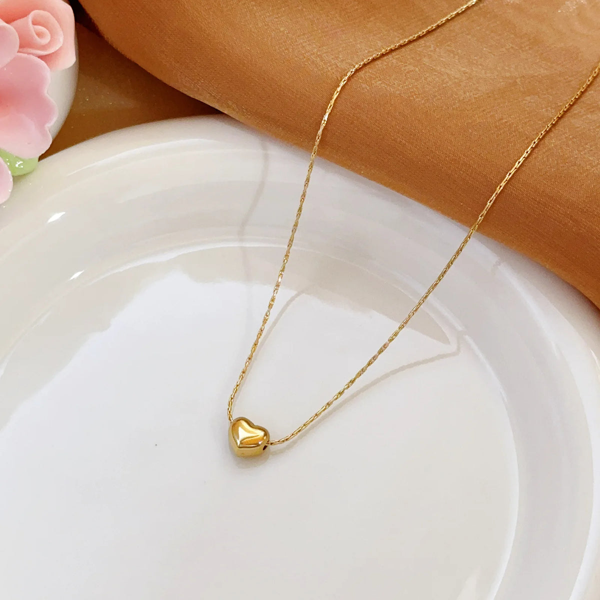 Bead Clavicle Necklace