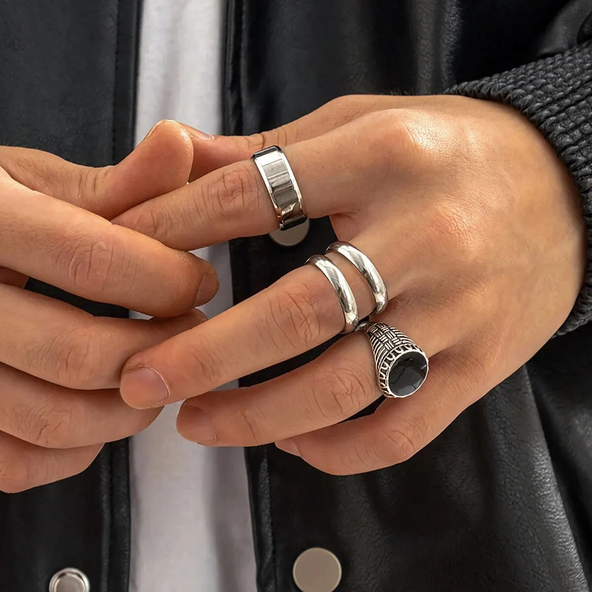 4Pcs Luxury Retro Rings