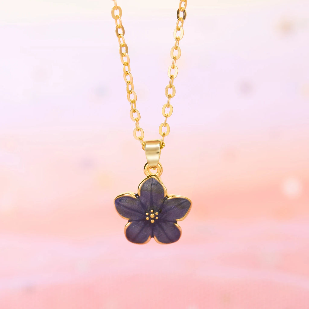 Pretty Flower Necklace
