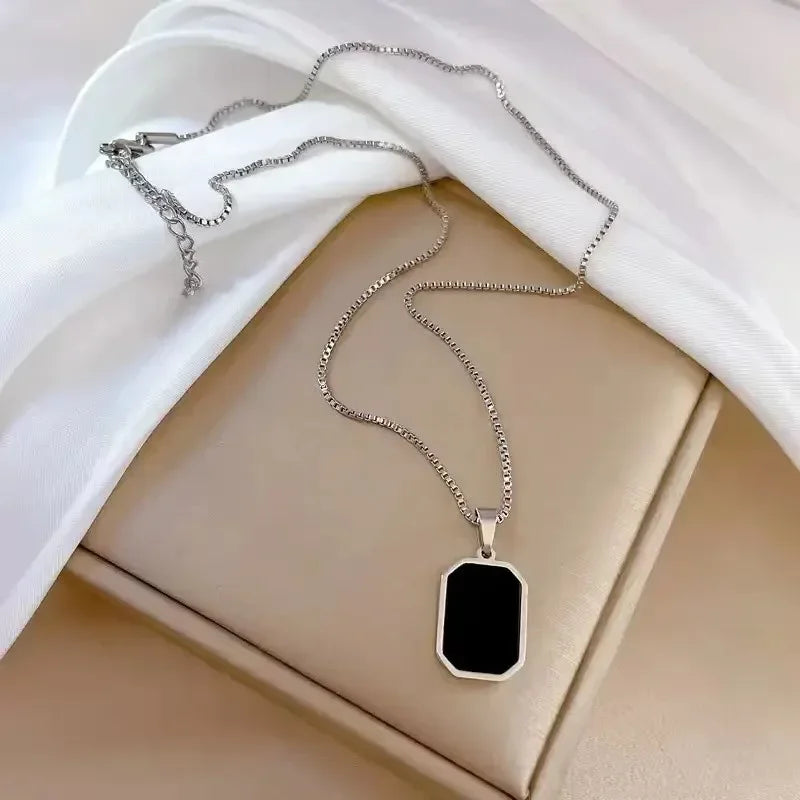 Exquisite Choker Pendant