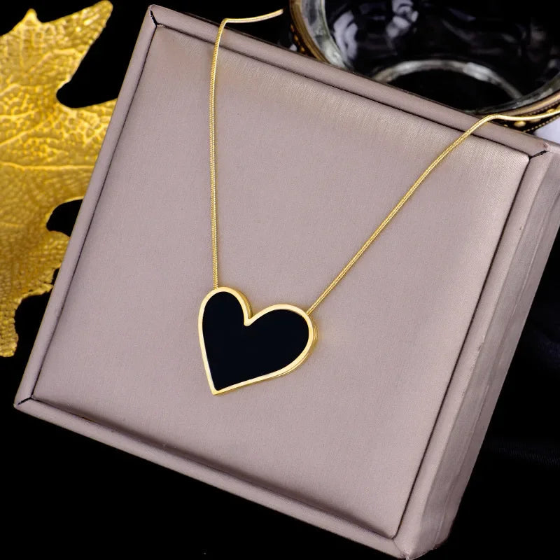 Exquisite Choker Pendant