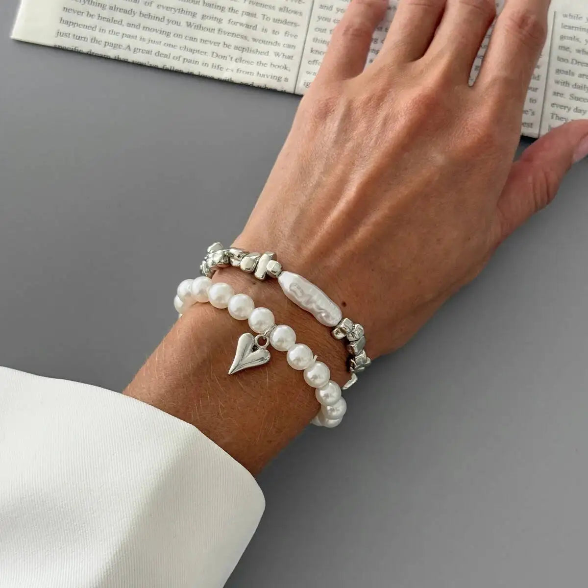 2Pcs/Set Elegant Pearl Bracelets
