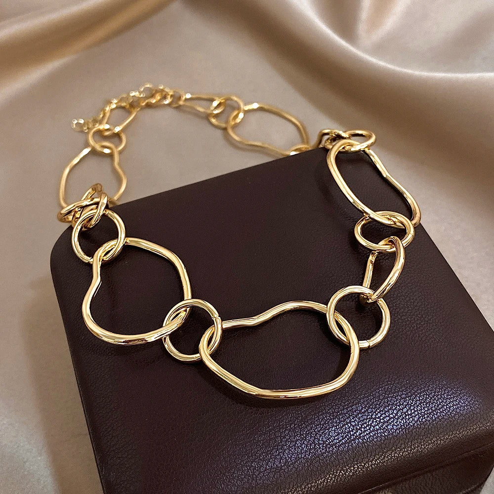 Geometric Link Choker Necklace