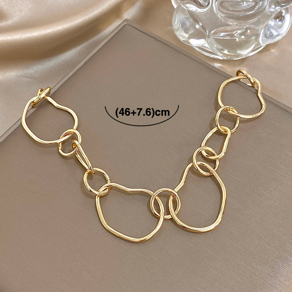 Geometric Link Choker Necklace